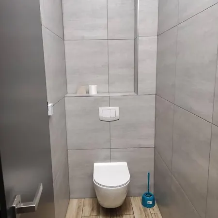 Nad Regalica בית הארחה *