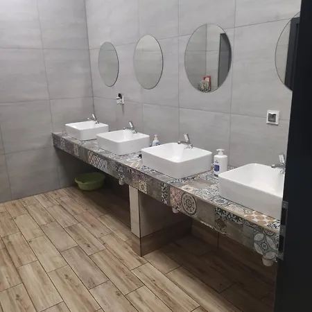 Nad Regalica בית הארחה